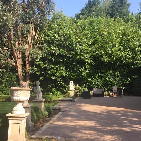 Old Park Villa Телфорд Экстерьер фото